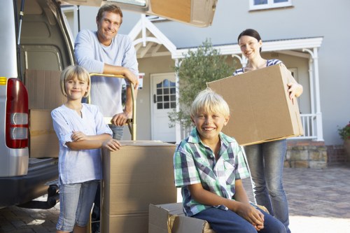 Removal truck hire planning for a move in Earls Court
